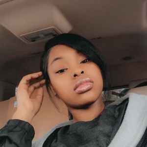 Meet your Posher, Rae